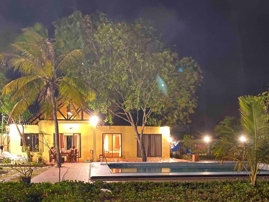 Fisherman Village Boutique Villas - Beachfront Ham Tan Exterior photo